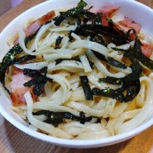 ❤　レンジでで簡単！厚切りベーコン入り焼うどん　❤